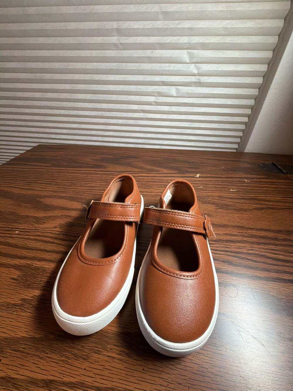 OshKosh B'gosh Mary Jane Shoes Size 8M Brown